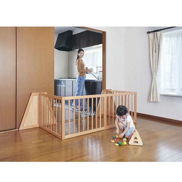 木製ベビーフェンス