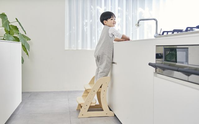 2WAYステップ＆チェア ノボルン（3/17発売）